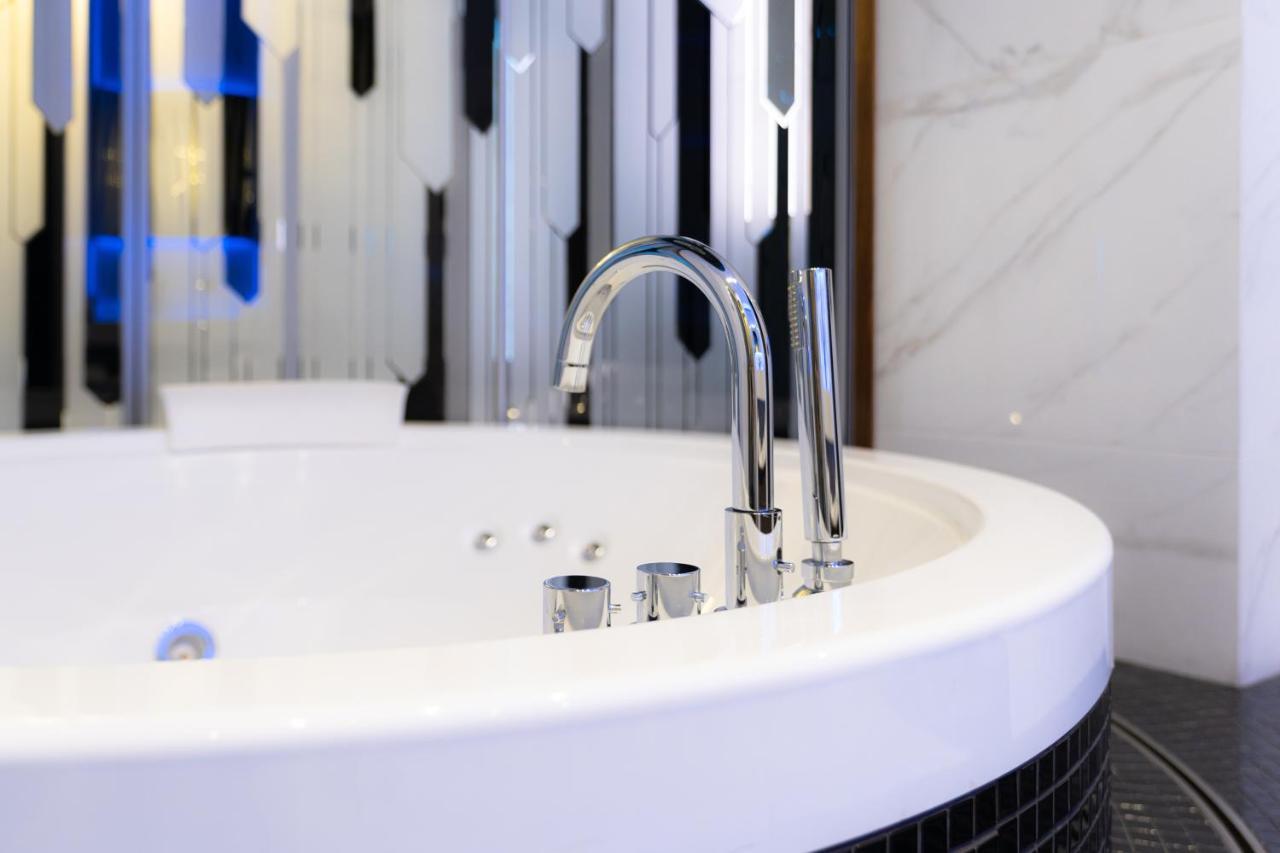 קייב Tsarsky Hotel מראה חיצוני תמונה